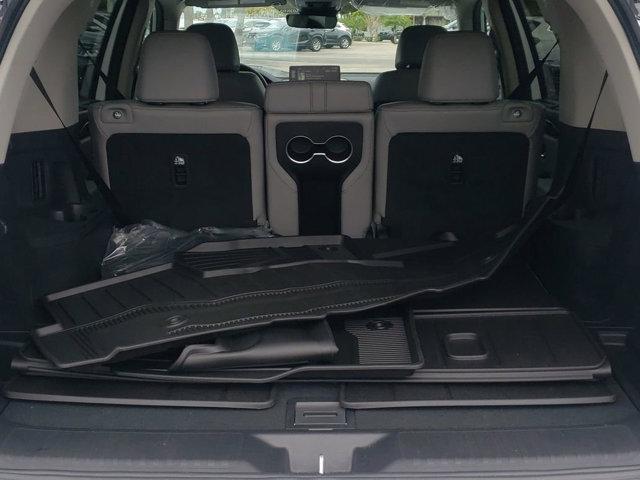 new 2025 Honda Pilot car, priced at $48,001