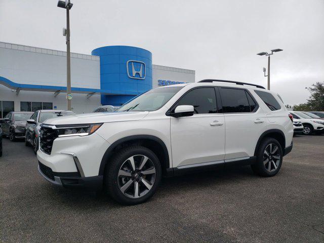 new 2025 Honda Pilot car, priced at $48,001