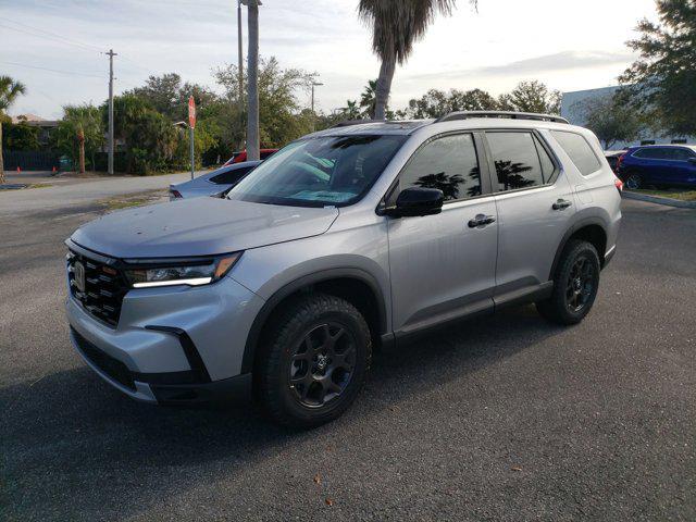 new 2025 Honda Pilot car, priced at $44,279