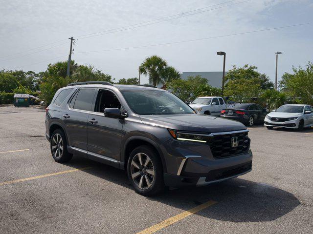 new 2025 Honda Pilot car, priced at $45,659