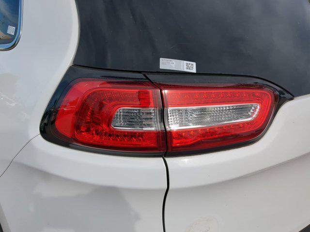 used 2015 Jeep Cherokee car, priced at $11,398