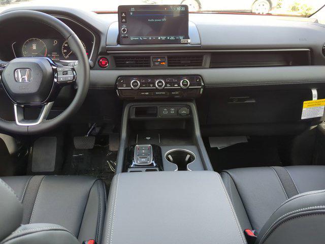 new 2025 Honda Pilot car, priced at $48,673