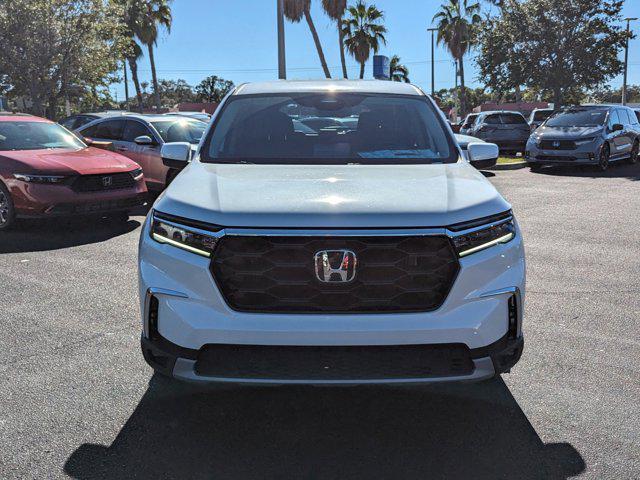 new 2025 Honda Pilot car, priced at $42,931