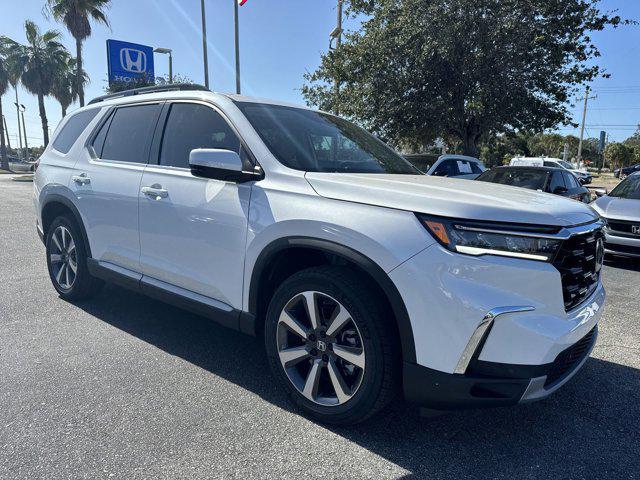 new 2025 Honda Pilot car, priced at $45,993