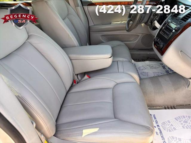 used 2006 Cadillac DTS car, priced at $8,885