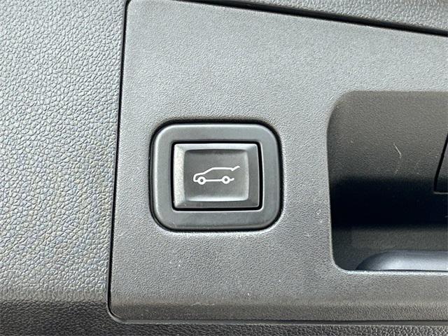 used 2023 Cadillac XT4 car, priced at $27,250