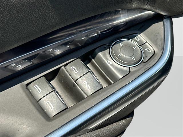 used 2023 Cadillac XT4 car, priced at $27,250