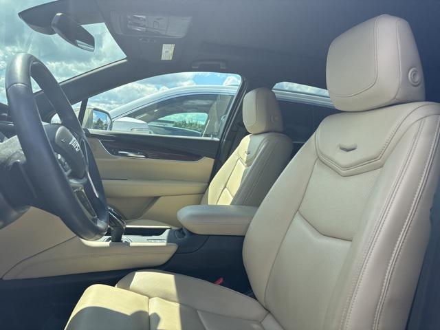 used 2017 Cadillac XT5 car, priced at $28,500
