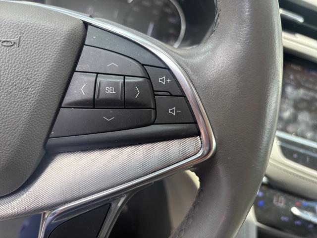 used 2021 Cadillac XT5 car, priced at $29,995