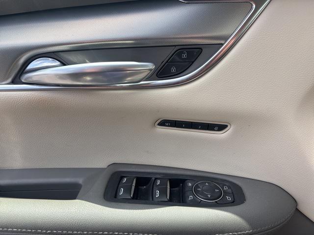 used 2021 Cadillac XT5 car, priced at $29,995