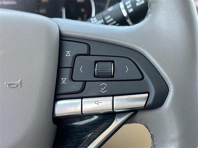 used 2023 Cadillac XT6 car, priced at $39,995