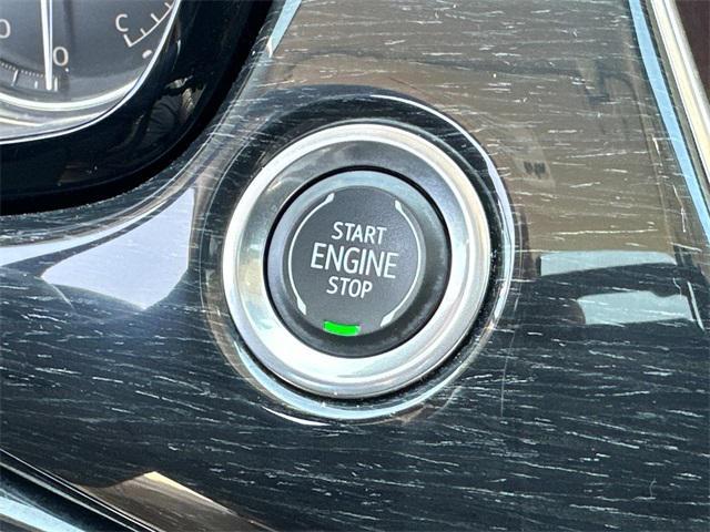 used 2023 Cadillac XT6 car, priced at $39,995