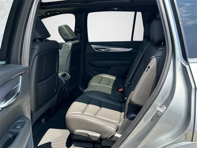 new 2025 Cadillac XT6 car, priced at $53,085