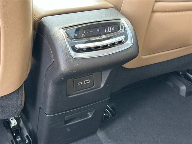 used 2022 Cadillac XT6 car, priced at $37,250