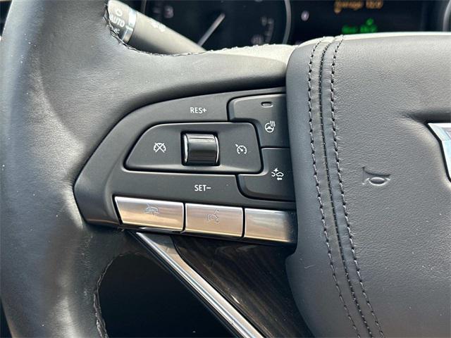 used 2022 Cadillac XT6 car, priced at $37,250