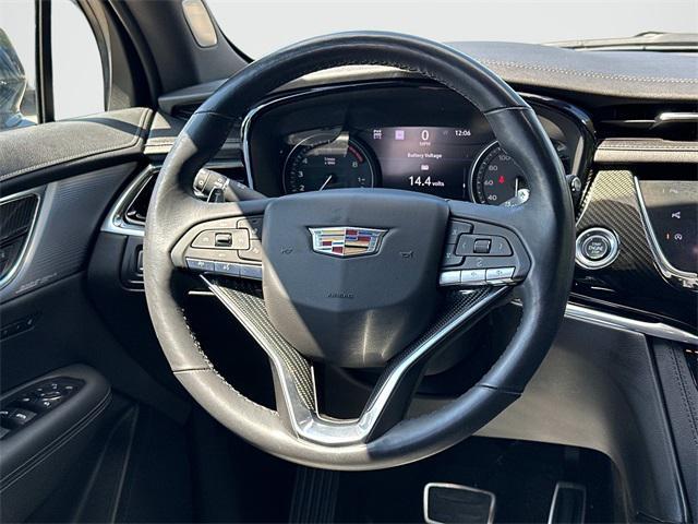 used 2020 Cadillac XT6 car, priced at $32,000