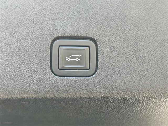 used 2020 Cadillac XT6 car, priced at $32,000