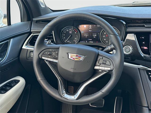 new 2025 Cadillac XT6 car, priced at $67,960
