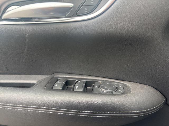 used 2023 Cadillac XT5 car, priced at $29,000