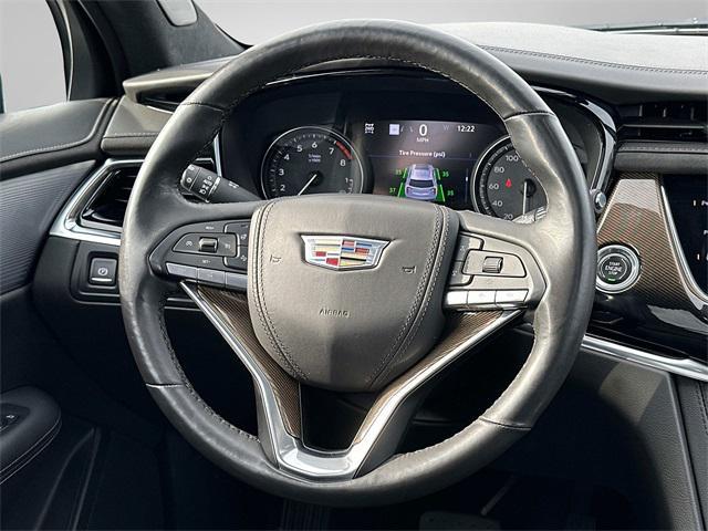 used 2022 Cadillac XT6 car, priced at $35,995