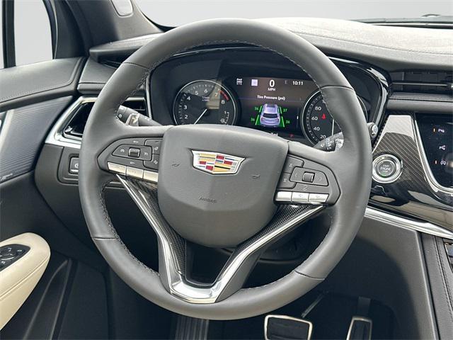 new 2025 Cadillac XT6 car, priced at $70,693