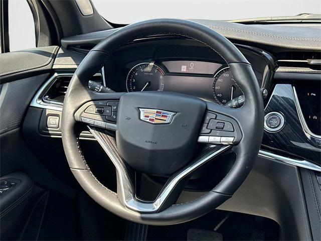 used 2025 Cadillac XT6 car, priced at $55,000