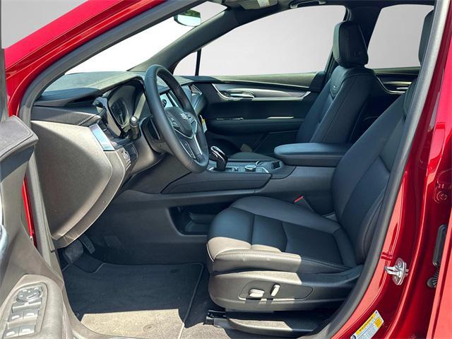 used 2025 Cadillac XT5 car, priced at $46,250