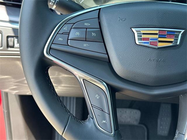 used 2025 Cadillac XT5 car, priced at $46,250