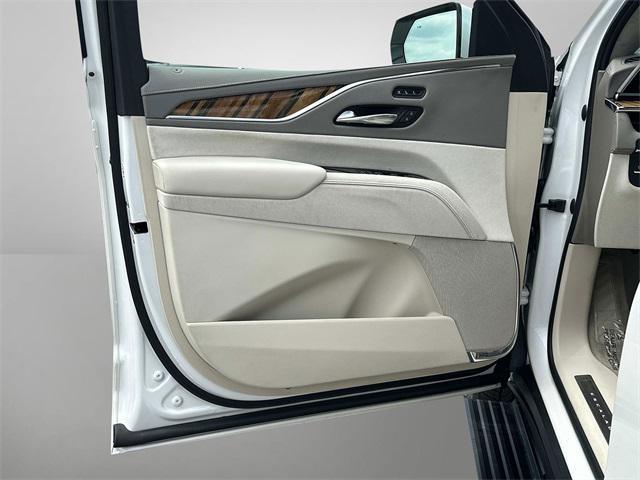 used 2022 Cadillac Escalade ESV car, priced at $72,750