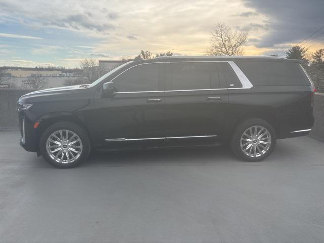 used 2022 Cadillac Escalade ESV car, priced at $64,495