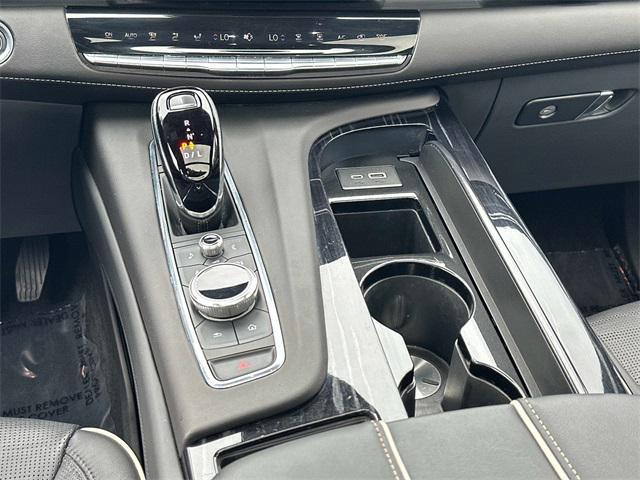 used 2023 Cadillac Escalade ESV car, priced at $75,995