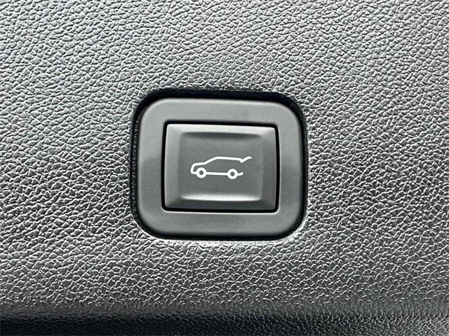 used 2025 Cadillac XT6 car, priced at $59,750