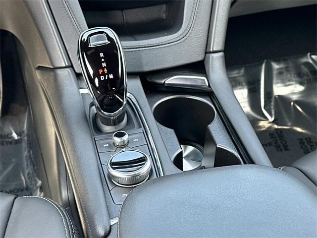 used 2022 Cadillac XT5 car, priced at $39,250