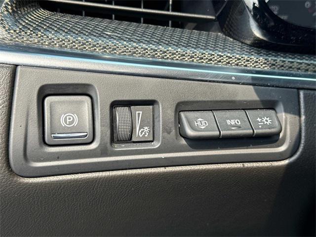 used 2022 Cadillac XT5 car, priced at $39,250