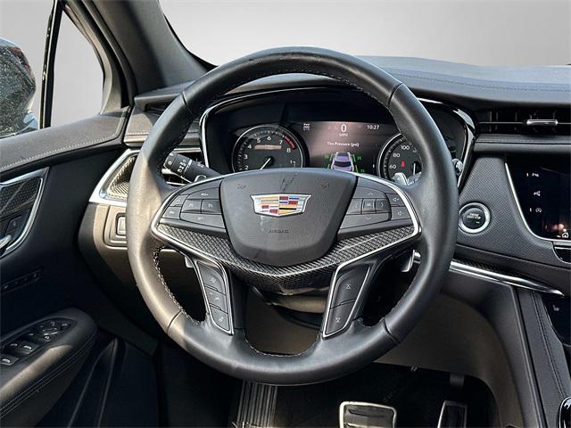 used 2022 Cadillac XT5 car, priced at $39,250