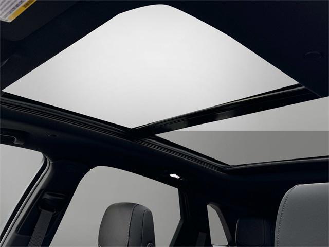 new 2025 Cadillac XT5 car, priced at $59,514