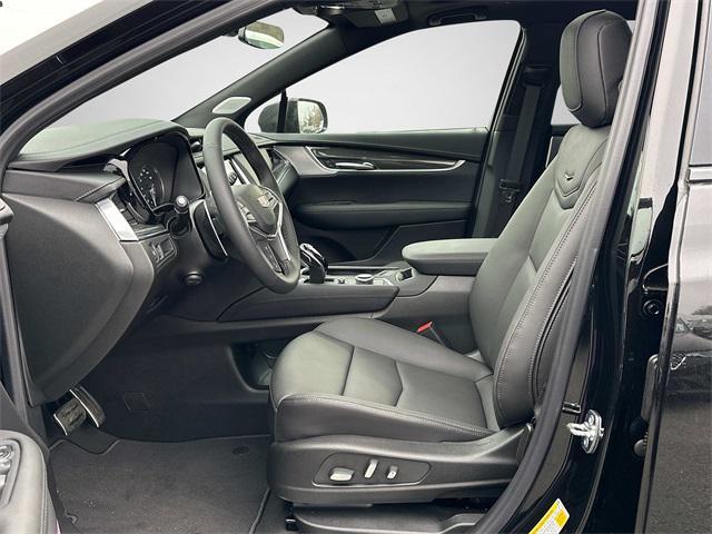 new 2025 Cadillac XT5 car, priced at $59,514