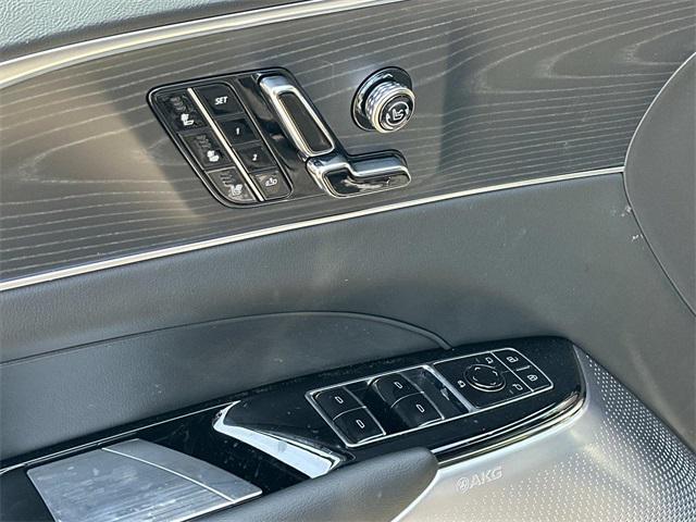 new 2025 Cadillac LYRIQ car, priced at $70,010