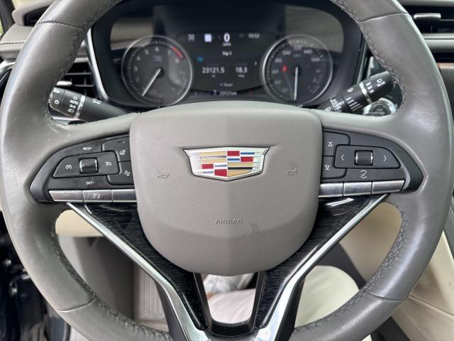 used 2022 Cadillac XT6 car, priced at $38,250