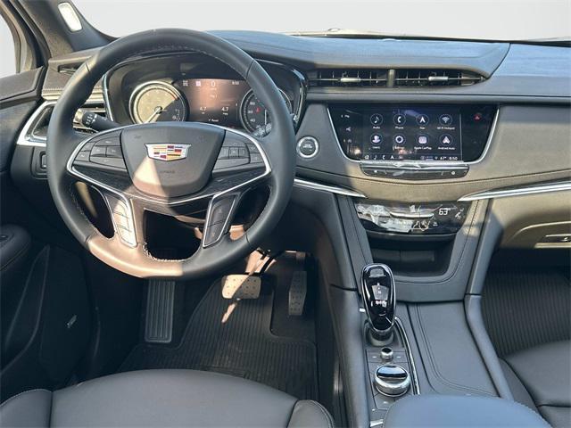 new 2025 Cadillac XT5 car, priced at $60,164