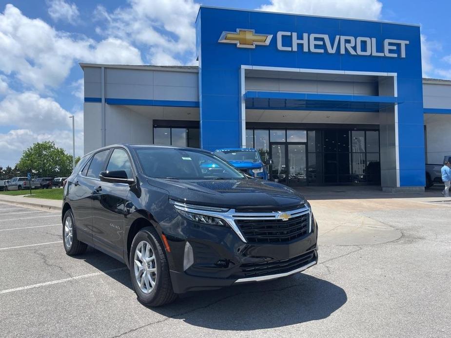 new 2024 Chevrolet Equinox car, priced at $32,090