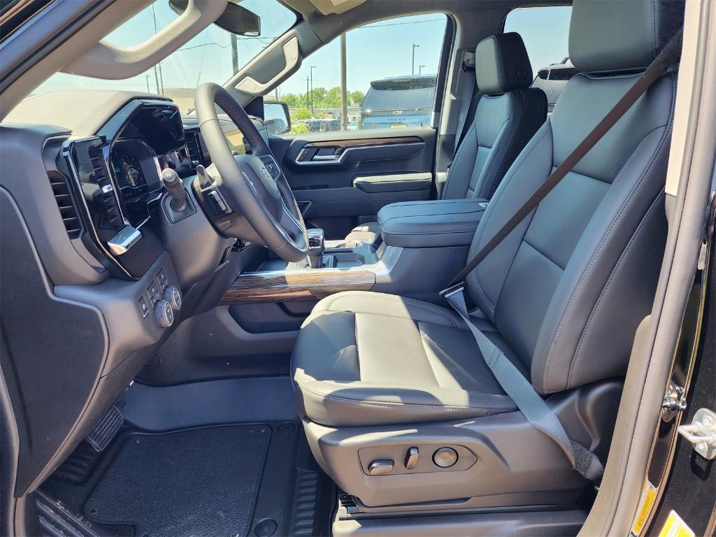 new 2025 Chevrolet Silverado 1500 car, priced at $61,164