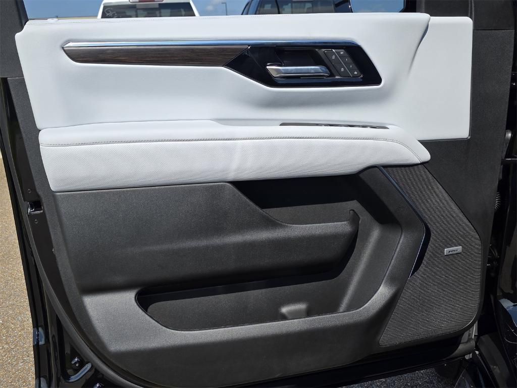 new 2025 Chevrolet Suburban car, priced at $71,987