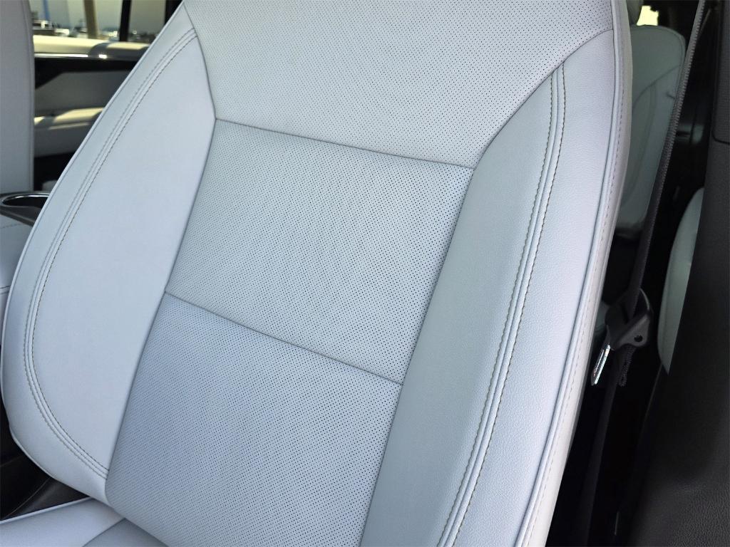 new 2025 Chevrolet Suburban car, priced at $71,987