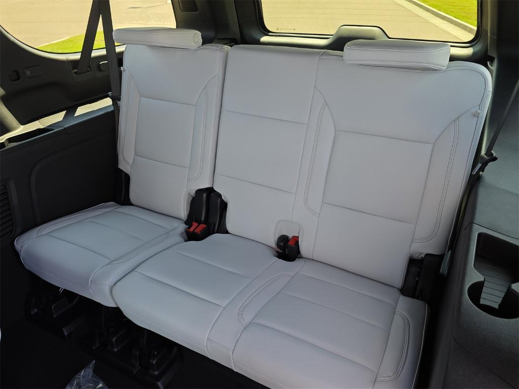 new 2025 Chevrolet Suburban car, priced at $71,987