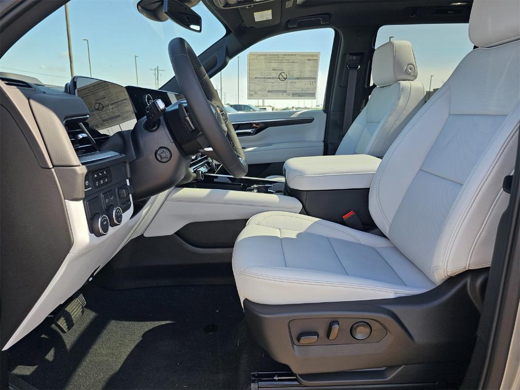 new 2025 Chevrolet Tahoe car, priced at $78,554