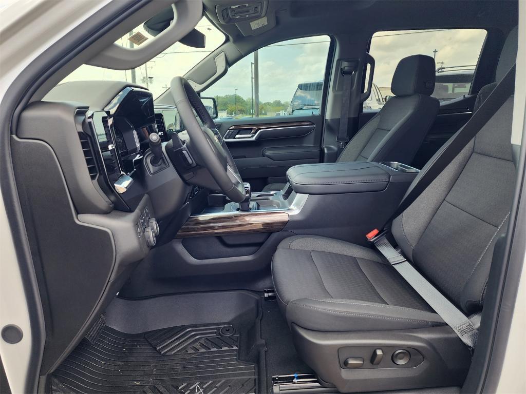 new 2025 Chevrolet Silverado 1500 car