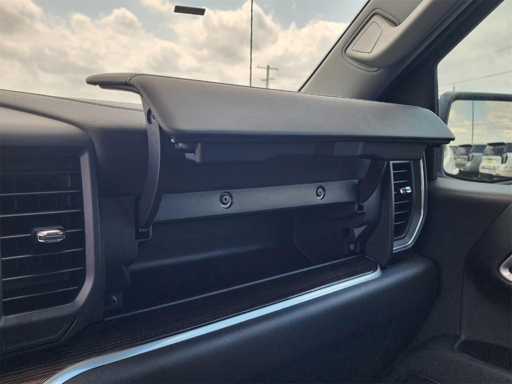 new 2025 Chevrolet Silverado 1500 car