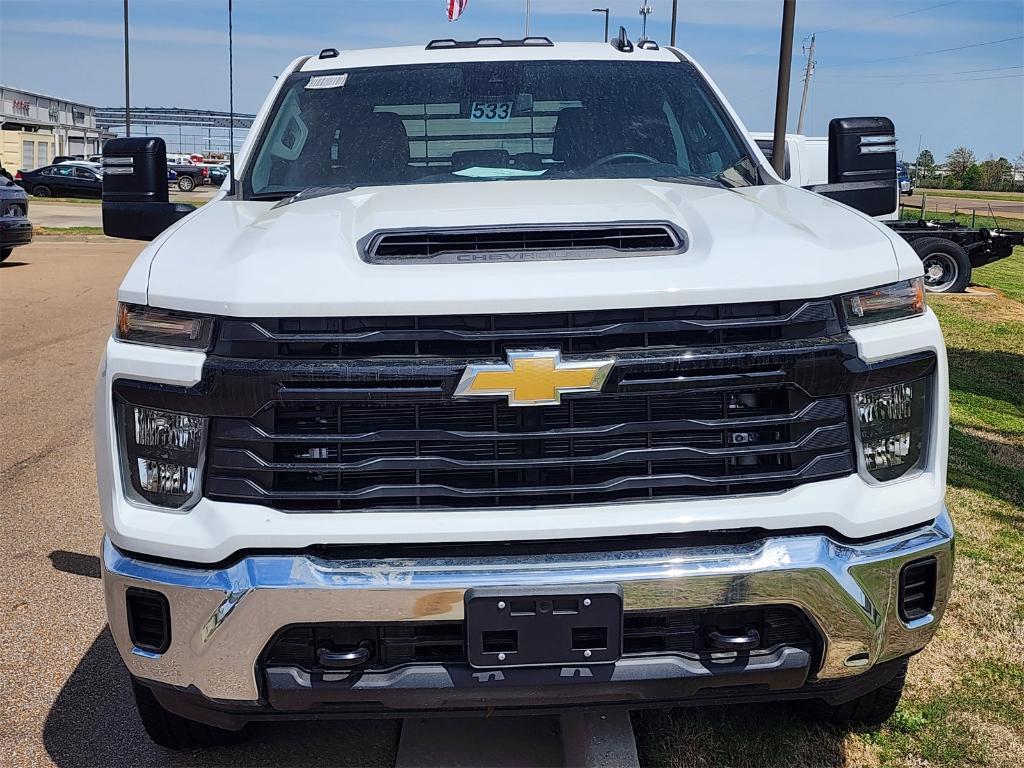 new 2024 Chevrolet Silverado 3500 car, priced at $65,890