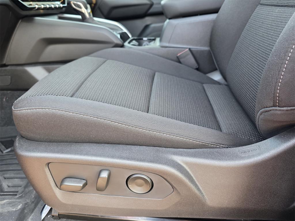 new 2026 Chevrolet Colorado car, priced at $39,950